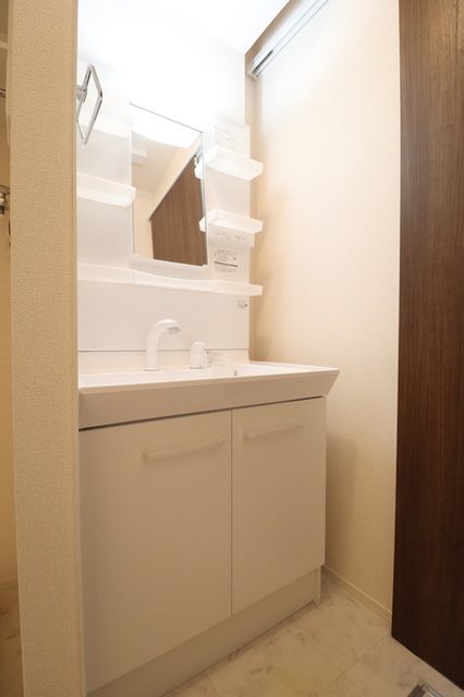 洗面設備　洗髪洗面化粧台