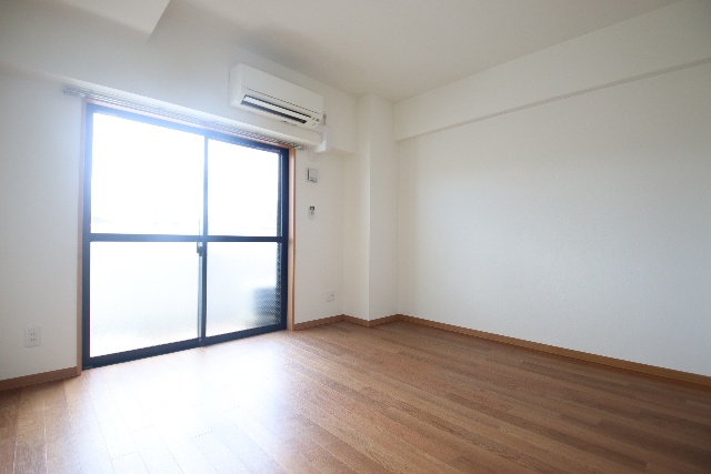 居室・リビング　※別室の参考写真の為、現況優先です。