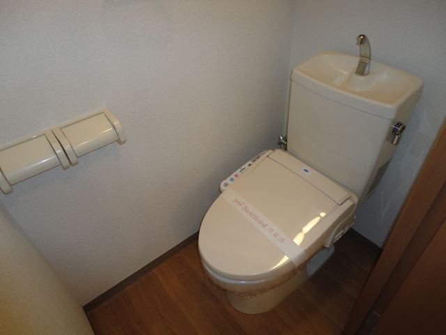 トイレ　シャワー付トイレ