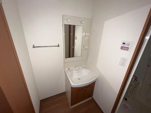 洗面設備　洗髪洗面化粧台