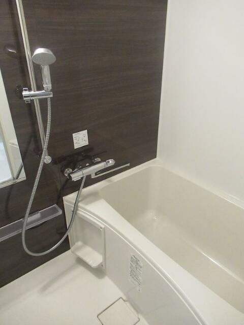 バス・シャワールーム　浴室には乾燥機が付いているので梅雨の時期でも安心です☆