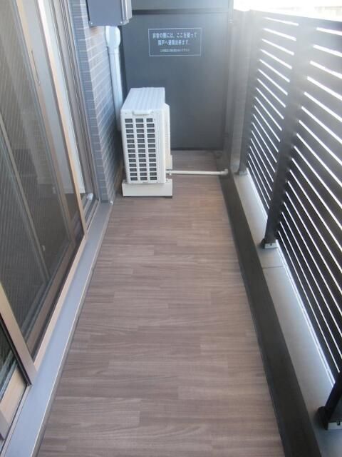 バルコニー　バルコニー付！お天気のいい日は洗濯物も気持ちよく干せますね！