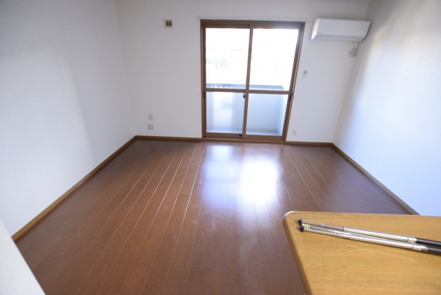 居室・リビング　写真は別のお部屋です