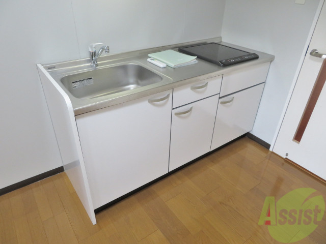 キッチン　収納もしっかりついている綺麗なキッチンで嬉しいですね。