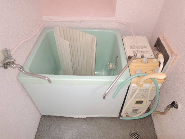 バス・シャワールーム　写真は同マンションの別のお部屋のものです