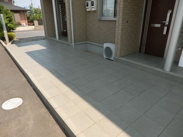 エントランス　広いエントランスです。