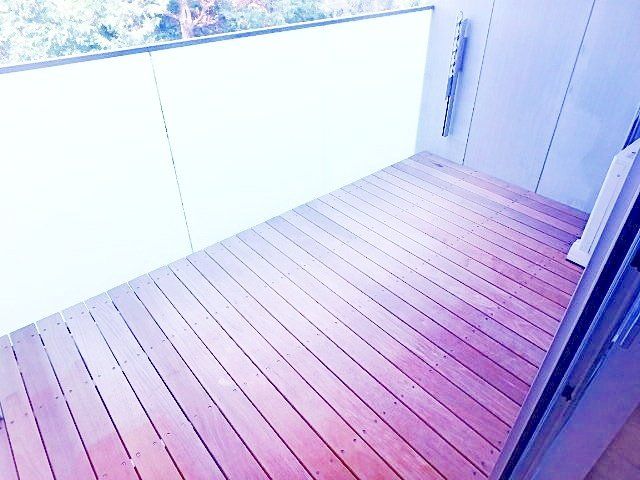 バルコニー　ウッドテラス