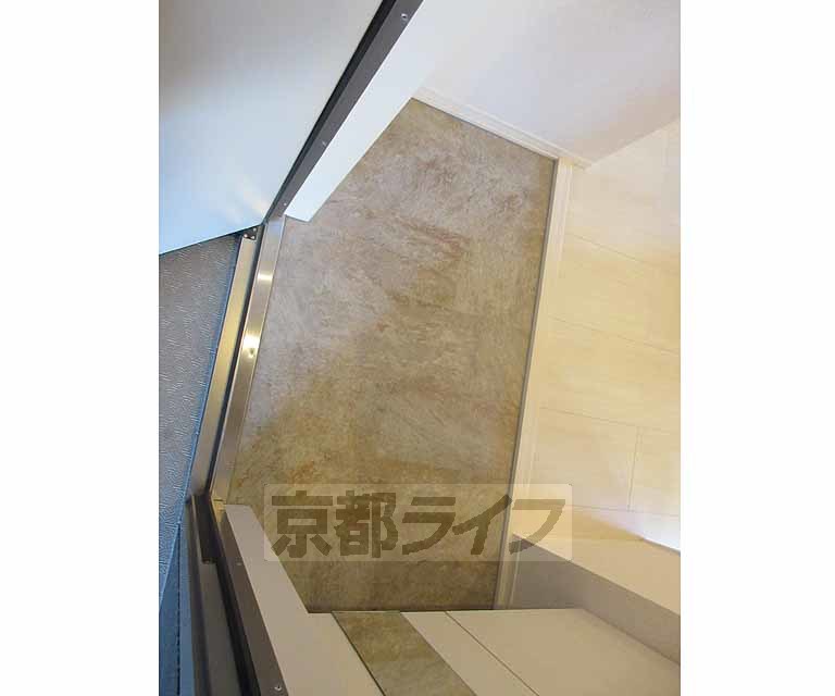 玄関　段差が小さい玄関！