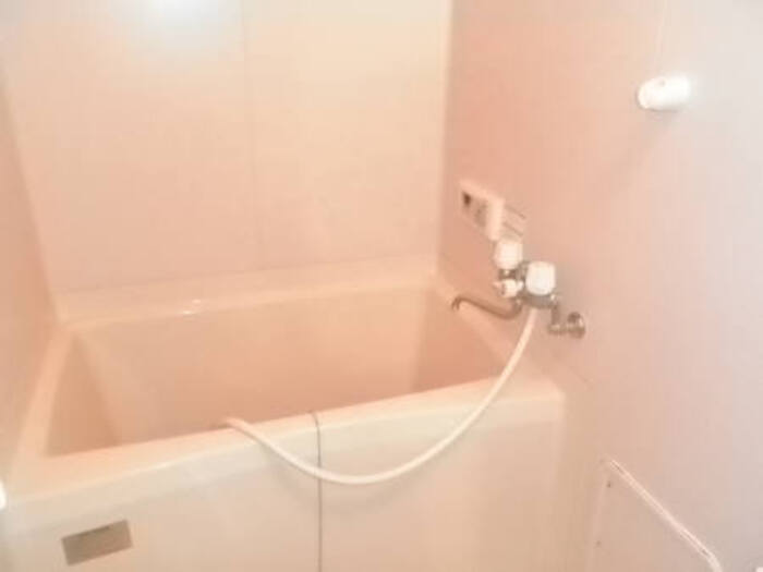 バス・シャワールーム　シンプルで機能的なユニットバスです！