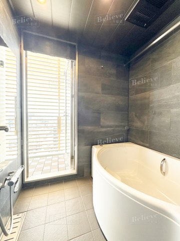 バス・シャワールーム　おしゃれなデザインのお風呂です★