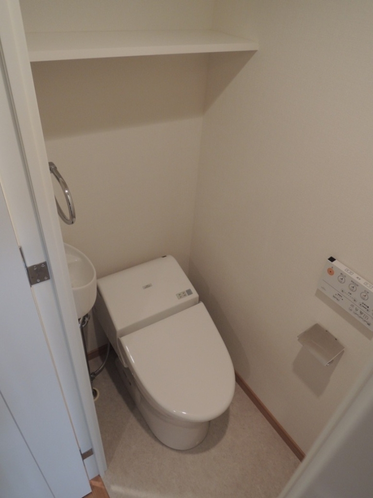 トイレ　※同物件別号室参考写真