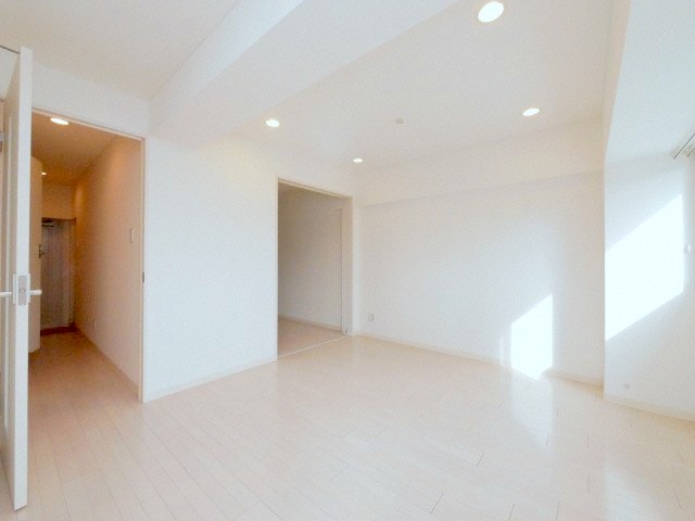 居室・リビング　室内フルリフォーム済みです♪