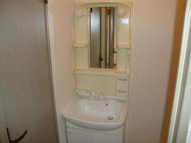 洗面設備　洗髪洗面化粧台