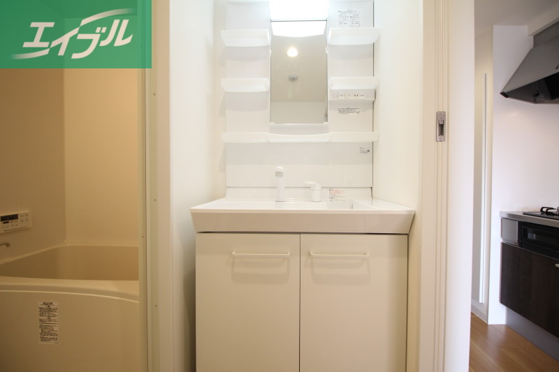 洗面設備　同タイプ