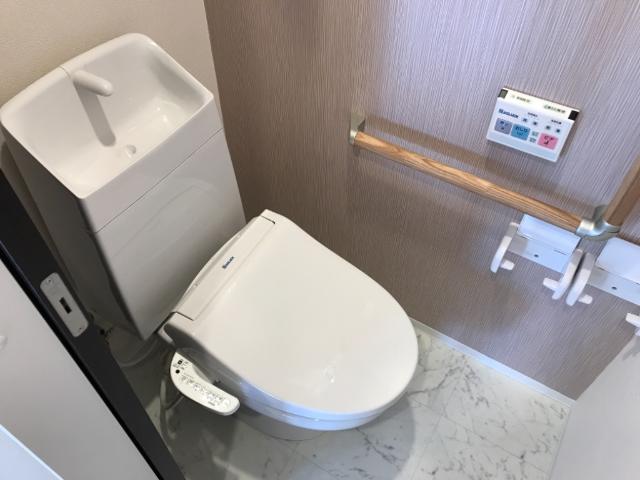 トイレ　トイレ