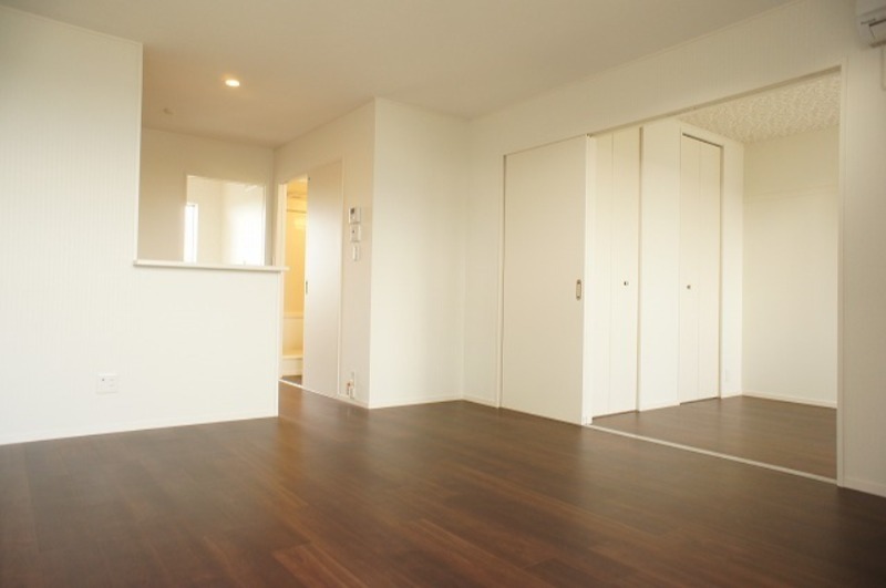 居室・リビング　図面と現状に相違がある場合には現状を優先