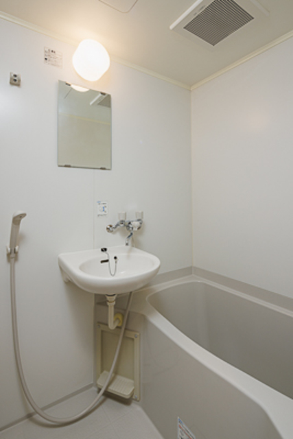 バス・シャワールーム　※写真は同タイプ住戸です。