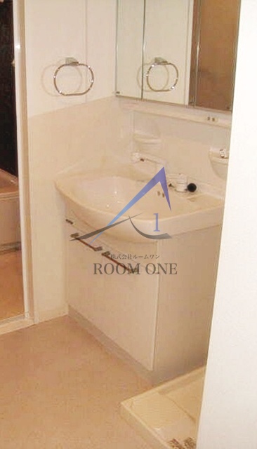 洗面設備　洗面台です。