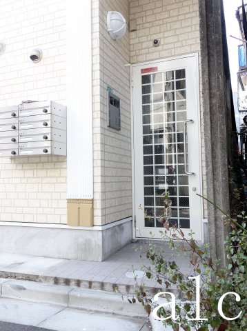 エントランス　建物の内部です