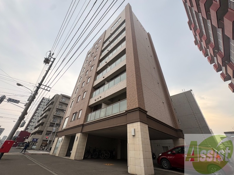 建物外観　中央区南１６「Ｃｏｕｌｅｕｒ　Ｃｏｕｒｔ　Ｙａｍａｈａｎａ」