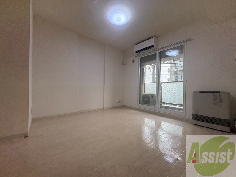 居室・リビング　広々としたリビングですね。使い勝手がよさそうですね！