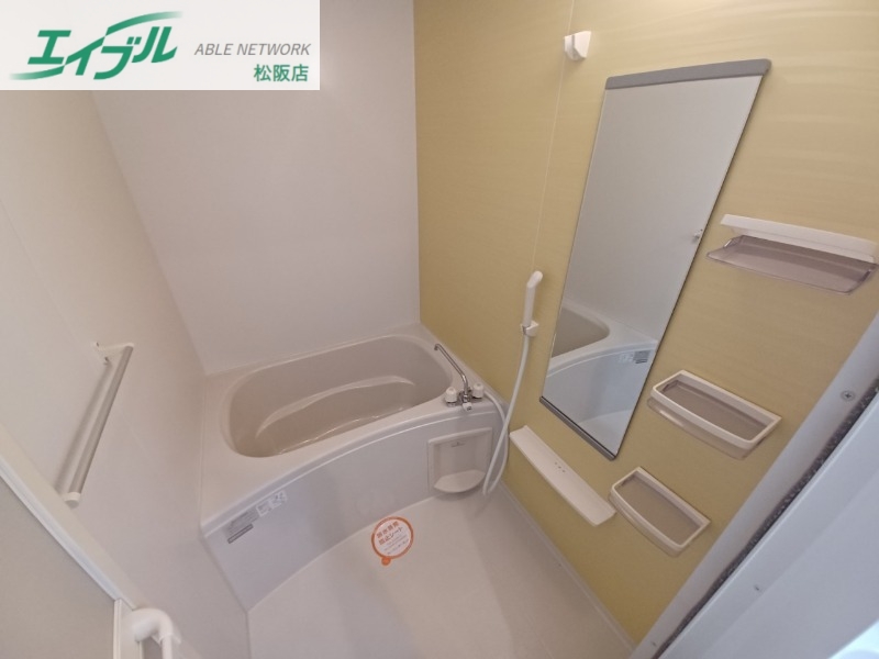 バス・シャワールーム　同物件別部屋参考写真