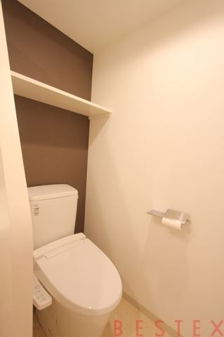 トイレ　※同タイプ・別部屋の参考写真です。