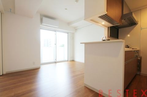 居室・リビング　※同タイプ・別部屋の参考写真です。