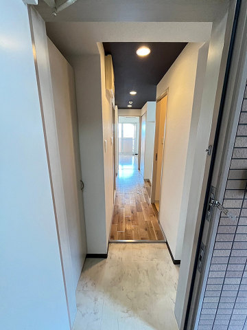 玄関　明るい玄関です