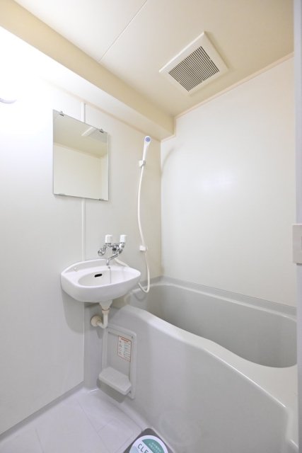 バス・シャワールーム　お風呂で日々の疲れを落としましょう