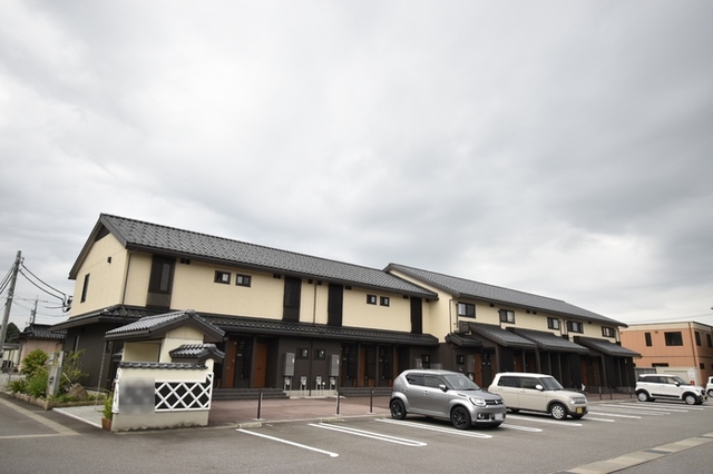建物外観　建物外観