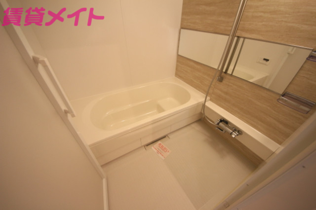 バス・シャワールーム　別部屋画像参考