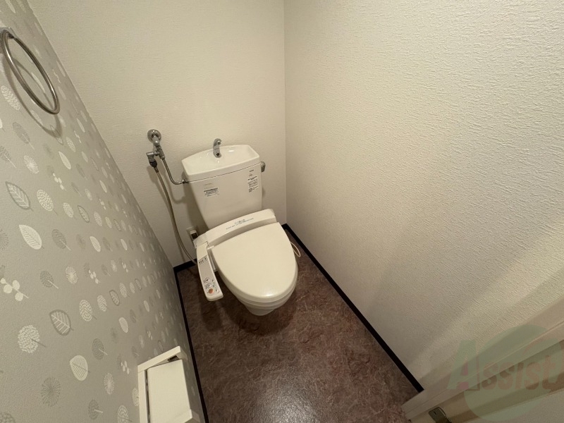 トイレ　こちらはトイレです。清潔感があり、安心して使用できます。