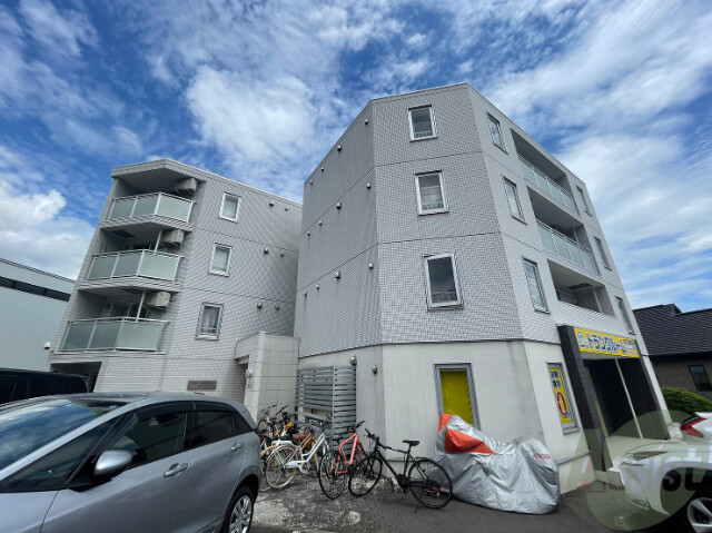 建物外観　札幌市中央区双子山「ＩＮＦＩＮＩＴＹ双子山」