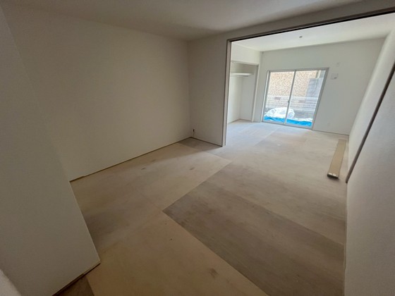居室・リビング　※他の部屋の写真です