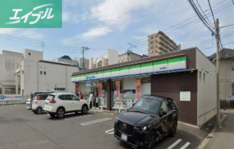コンビニ　ファミリーマート岡山鹿田店（コンビニ）まで337m