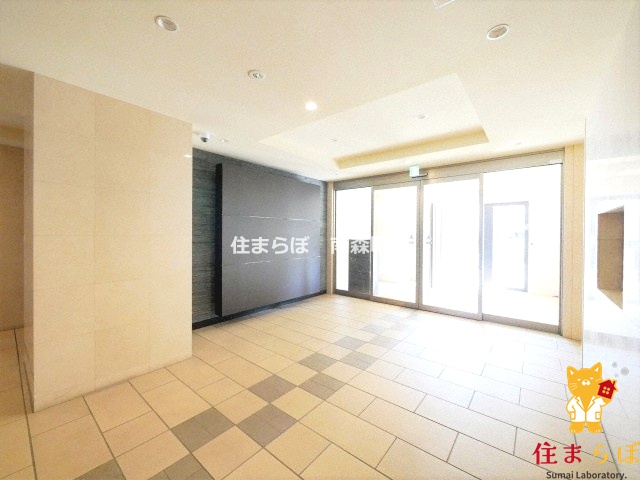 エントランス　共用部の印象も大切に
