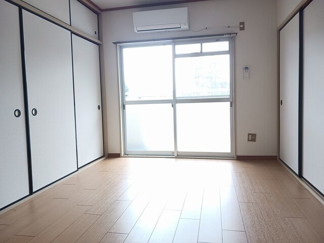 その他部屋・スペース　明るい色調の室内です