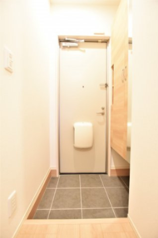 玄関　同施工会社、別物件お写真です。ご参考までにご覧ください。
