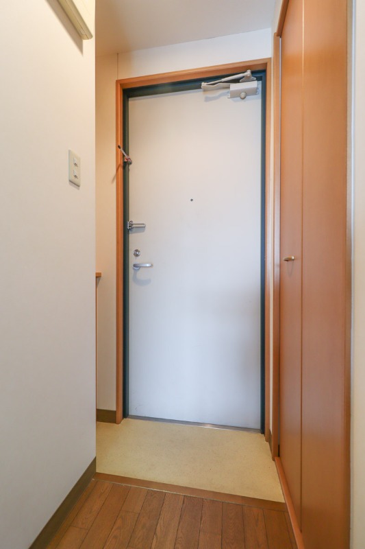 玄関　図面と現状に相違がある場合には現状を優先