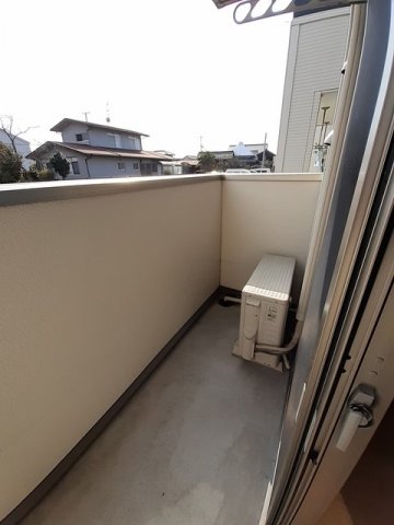 バルコニー　外からの目が気にならないバルコニーで洗濯物が干せます