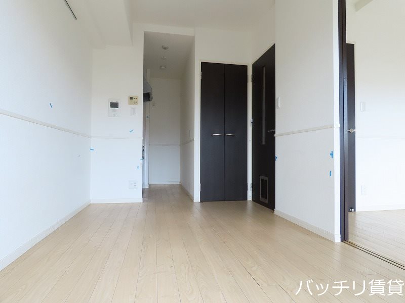 居室・リビング　画像は別号室イメージの為、現況を優先いたします。