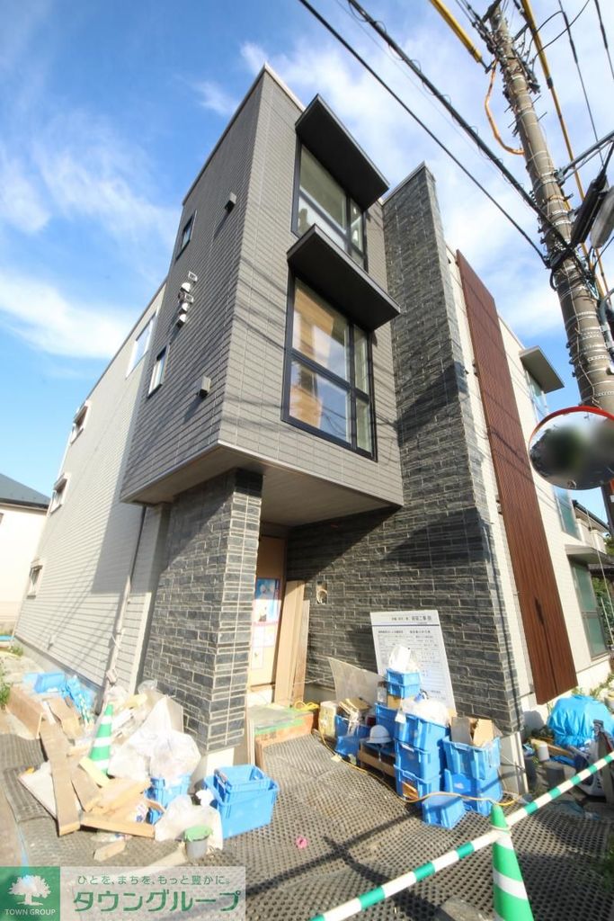 エントランス　★お問い合わせはタウンハウジングまで★