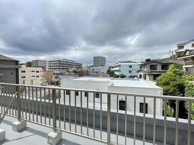 眺望　この写真は同マンションの他のお部屋のものです