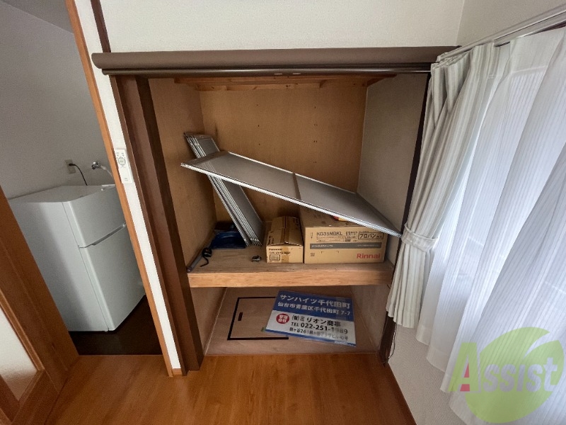 玄関　収納は大きく、たくさんの物がしまえそうです。