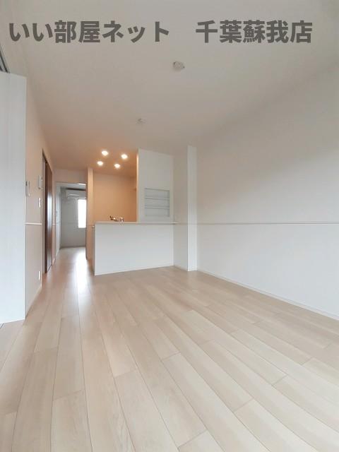 その他部屋・スペース　こちらの居間で趣味の時間をお楽しみください