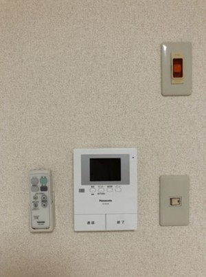 セキュリティ　モニタ付インターホン