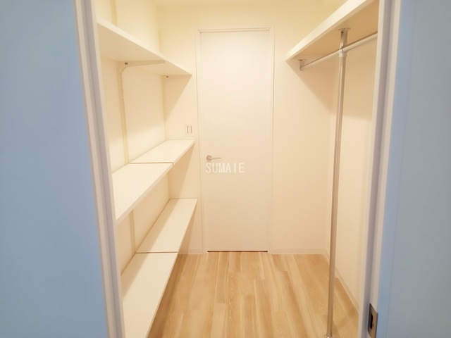 収納　ウォークインクローゼットです☆