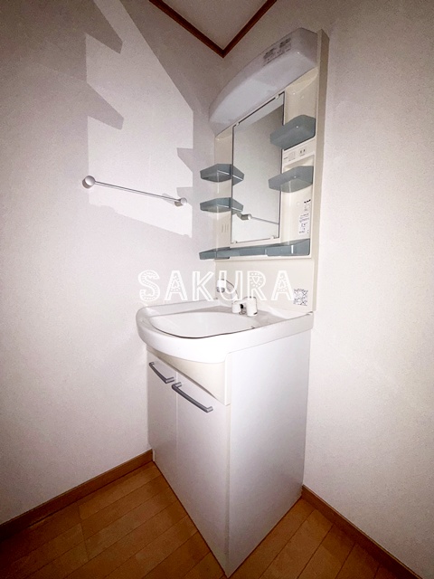 洗面設備　忙しい朝には欠かせない洗面所です♪