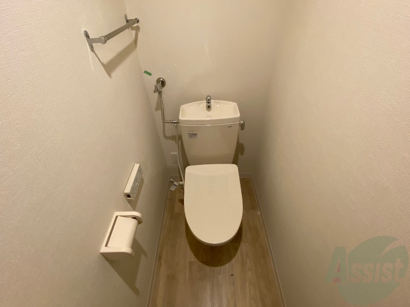 トイレ　トイレです。ウォシュレット付を探している方、おすすめです。